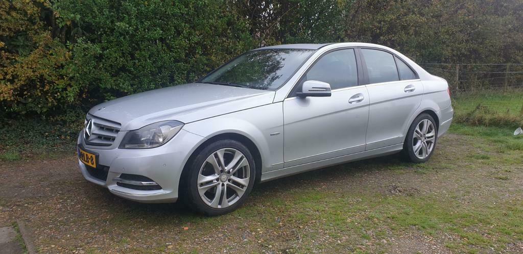Mercedes C-Klasse 2.2 CDI C180 Sedan 2011 Grijs, Auto's, Diesel, Particulier, Sedan, 2143 cc
