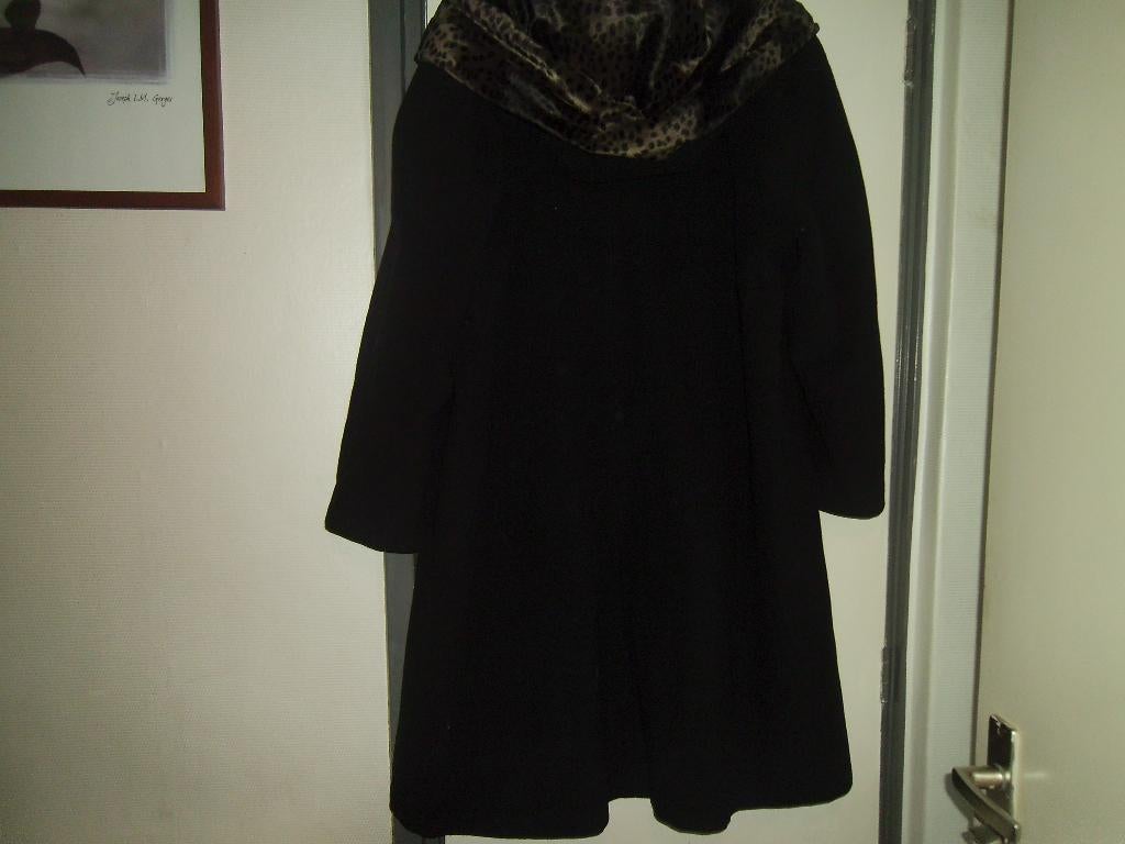 dames jas maat 50, Ophalen, Zo goed als nieuw, Maat 46/48 (XL) of groter, Zwart