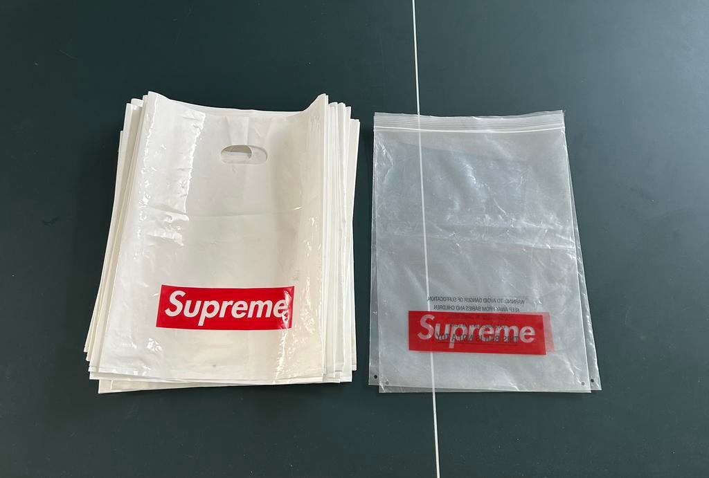 20 supreme plastic tassen, Ophalen of Verzenden, Zo goed als nieuw