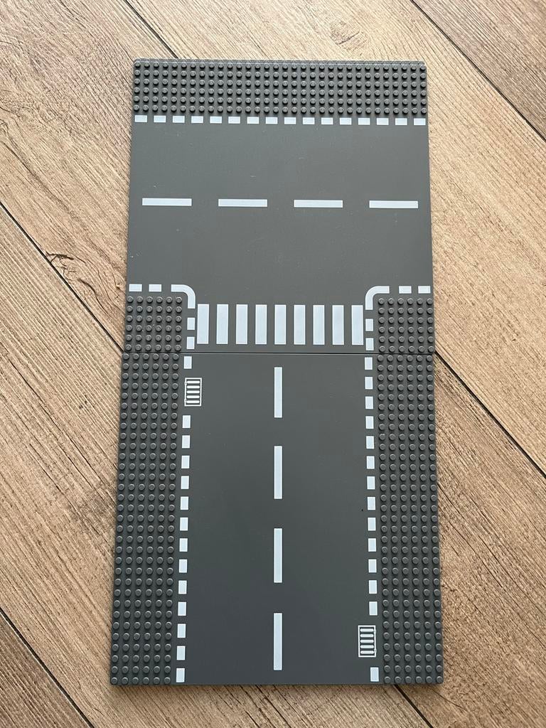 Lego city rechte weg en t-splitsing grondplaten 60236, Ophalen of Verzenden, Zo goed als nieuw, Losse stenen, Lego