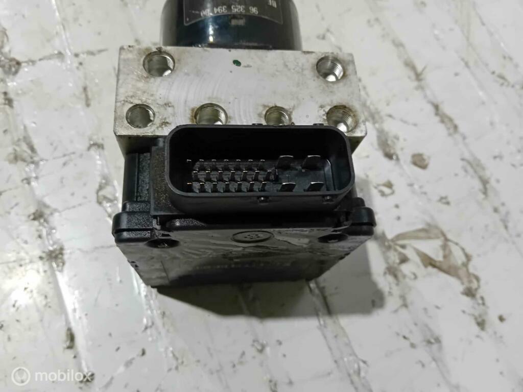 ABS pomp Peugeot 206 9632539480, Ophalen of Verzenden, Gebruikt