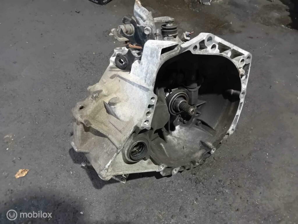 5-versnellingsbak Peugeot 107, Auto-onderdelen, Transmissie en Toebehoren, Gebruikt, Ophalen of Verzenden