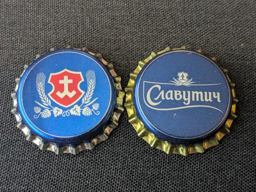 Twee bierkroonkurken Slavutich Oekraïne, Ophalen of Verzenden, Gebruikt