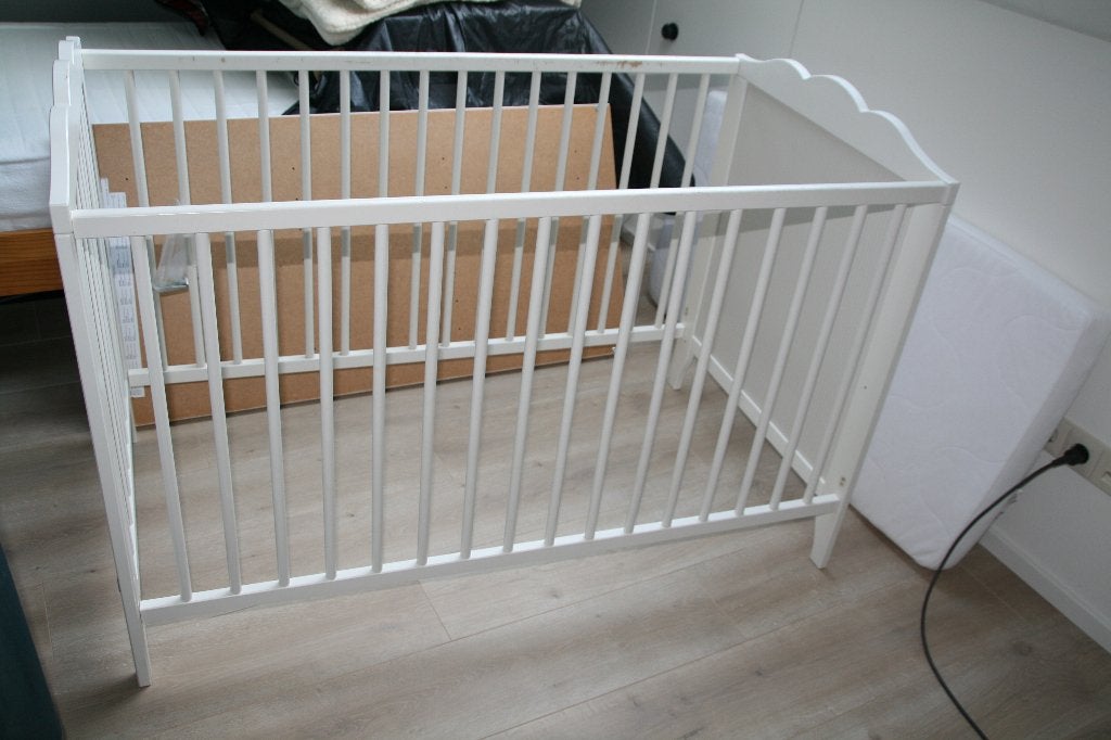 ledikant met matras, Kinderen en Baby's, Babywiegjes en Ledikanten, Ophalen, Gebruikt, Ledikant