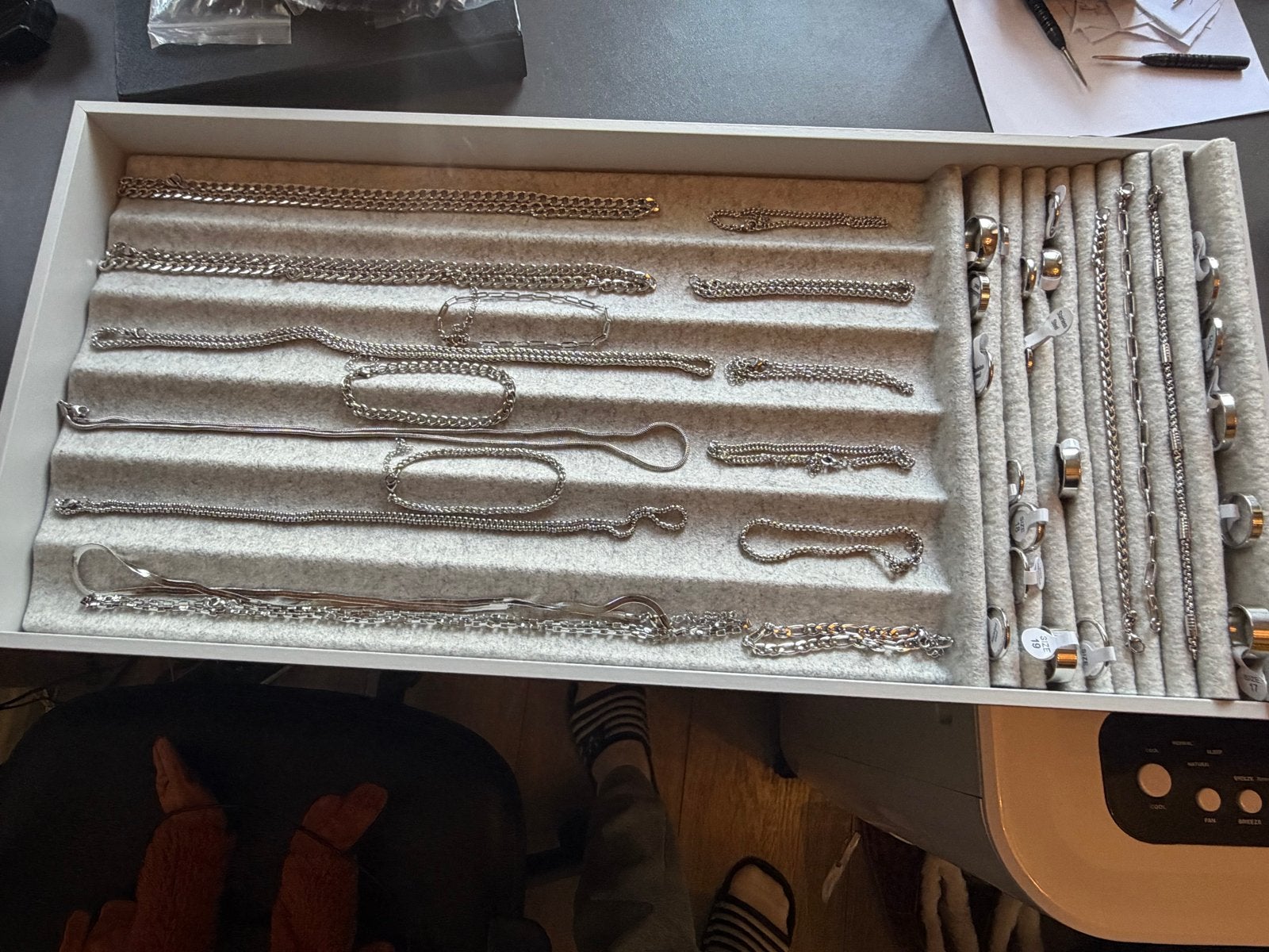 Diverse zilverkleurige sieraden: kettingen, armbanden, ringe, Sieraden, Tassen en Uiterlijk, Ophalen, Nieuw, Zilver, Staal