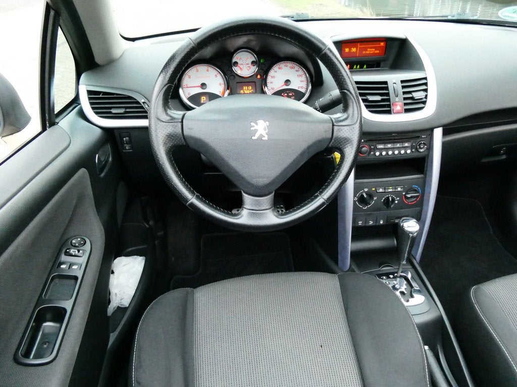 Peugeot 207 CC 1.6 VTi 120pk Automaat Airco PDC 157.000km St, Stof, Gebruikt, 4 cilinders, Cabriolet