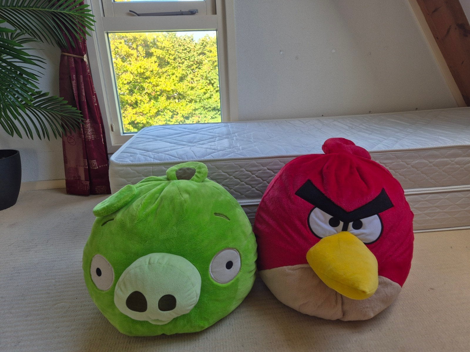 Angry Birds knuffels - Zo goed als nieuw - Red & Pig, Overige typen, Ophalen of Verzenden, Zo goed als nieuw, Middelgroot (20 tot 80 cm)