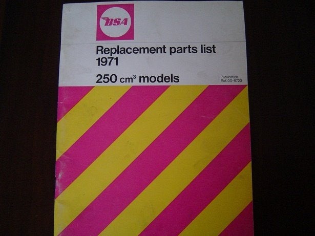 BSA B25SS B25T 250cc Gold Star 1971 motorcycle parts list, Ophalen of Verzenden, Overige merken