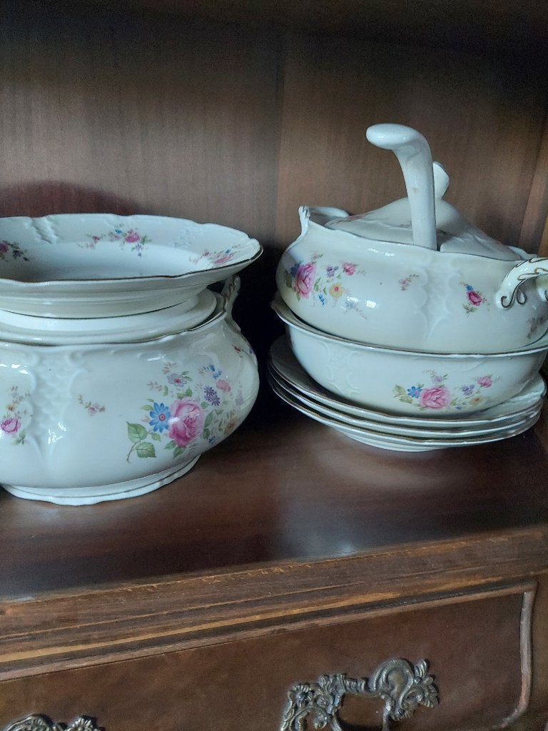 Prachtig Mosa-servies, Ophalen