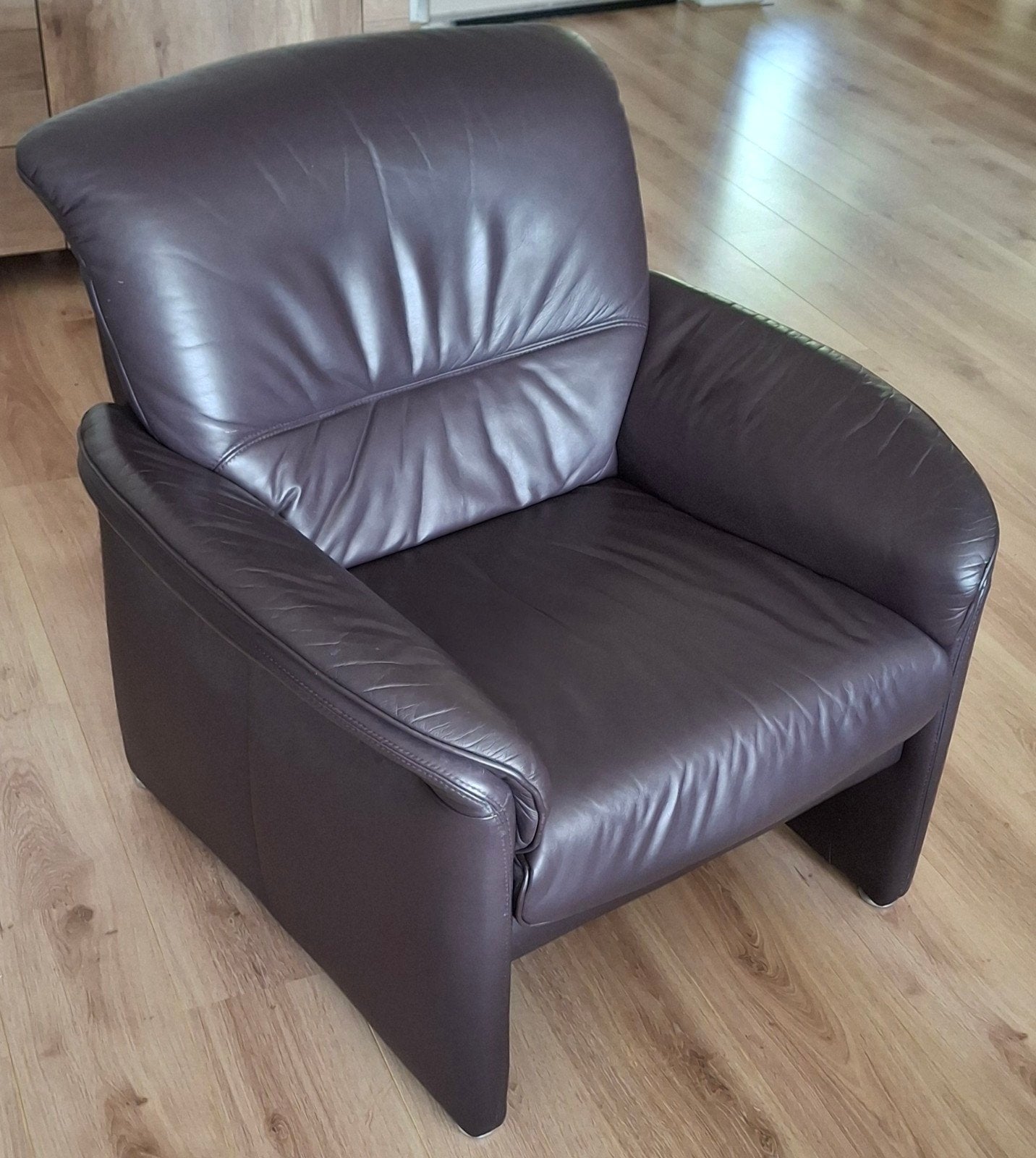 2 comfortabele fauteuils in aubergine kleur, Ophalen, Gebruikt, 75 tot 100 cm, Modern