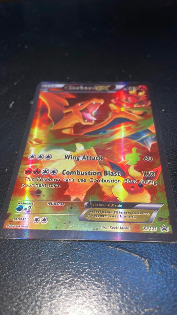 Charizard EX XY121 pokemon, Hobby en Vrije tijd, Verzamelkaartspellen | Pokémon, Ophalen of Verzenden, Gebruikt, Losse kaart, Foil