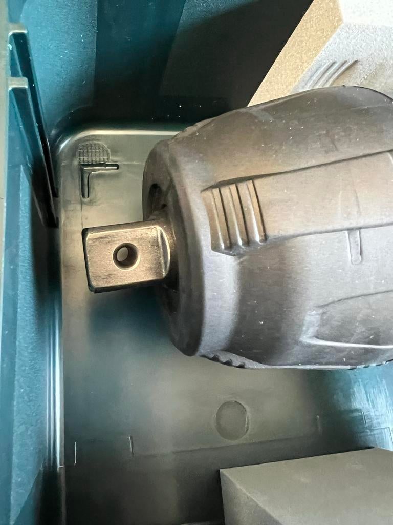 HIKOKI WR 22SE Slagmoersleutel - Zo goed als nieuw, Doe-het-zelf en Verbouw, Ophalen of Verzenden, Zo goed als nieuw