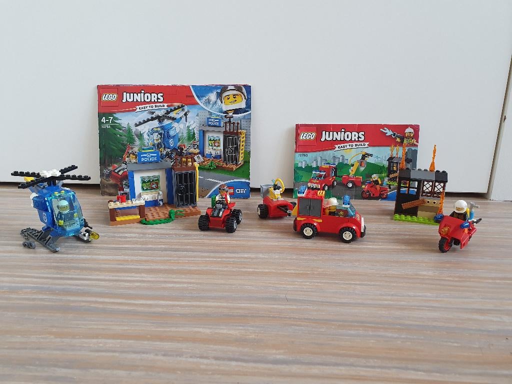 Lego Juniors Brandweer (10740) en Politie (10751), Ophalen of Verzenden, Gebruikt, Complete set, Lego
