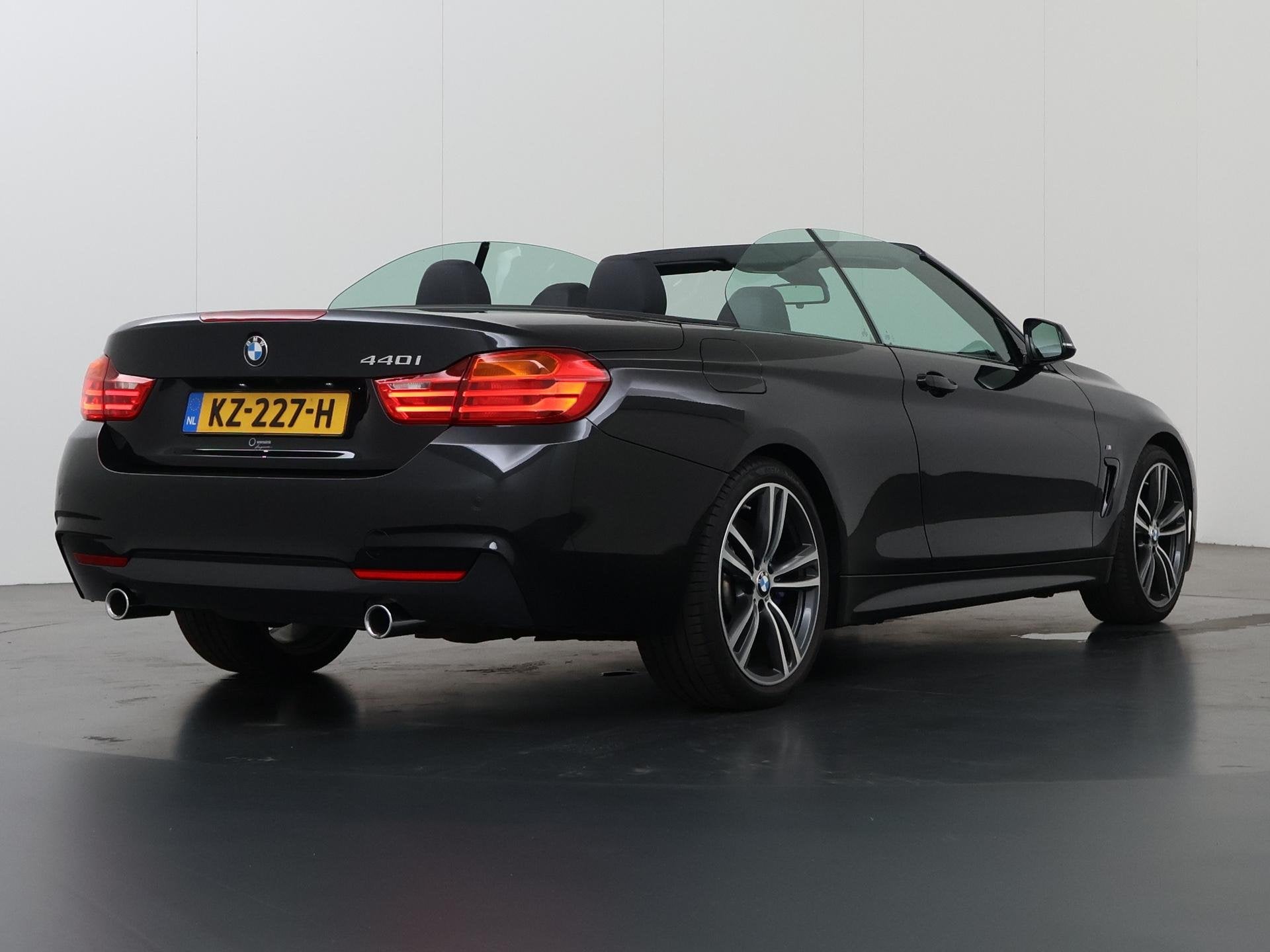BMW 4-serie Cabrio 440i Centennial High Executive | M-Pakket, Auto's, BMW, Automaat, Achterwielaandrijving, Gebruikt, 4-Serie