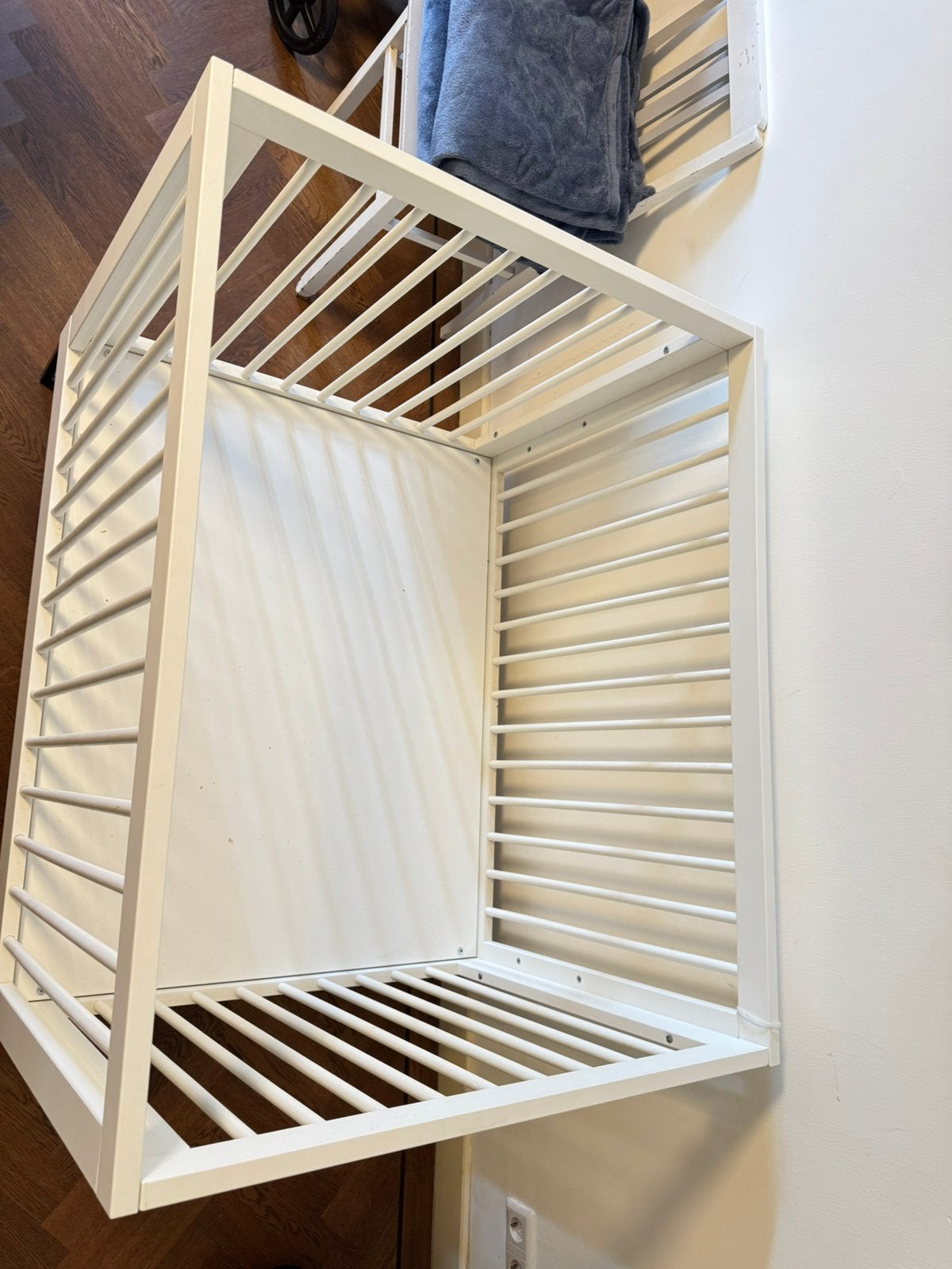Witte houten babybox – ca. 105  85  90 cm, Ophalen, Gebruikt, Rechthoekig