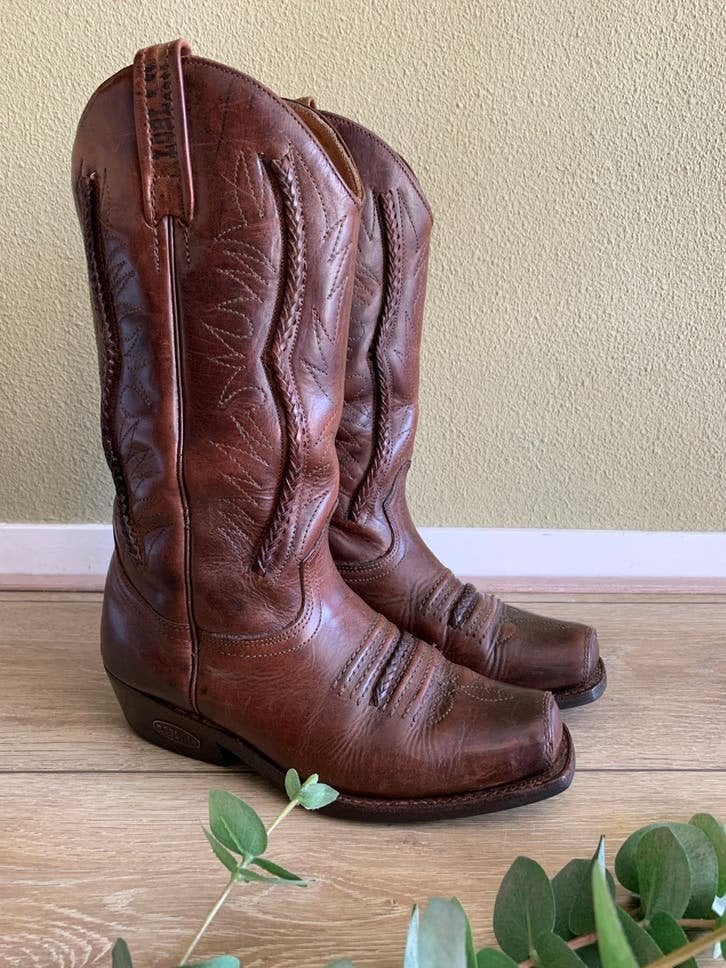 Loblan square toe boots 38, Hoge laarzen, -, Ophalen of Verzenden, Zo goed als nieuw