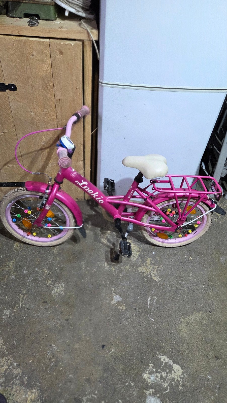 Roze kinderfiets Loekie, 16 inch, Fietsen en Brommers, Fietsen | Kinderfietsjes, Ophalen, Terugtraprem, Loekie, 16 tot 20 inch