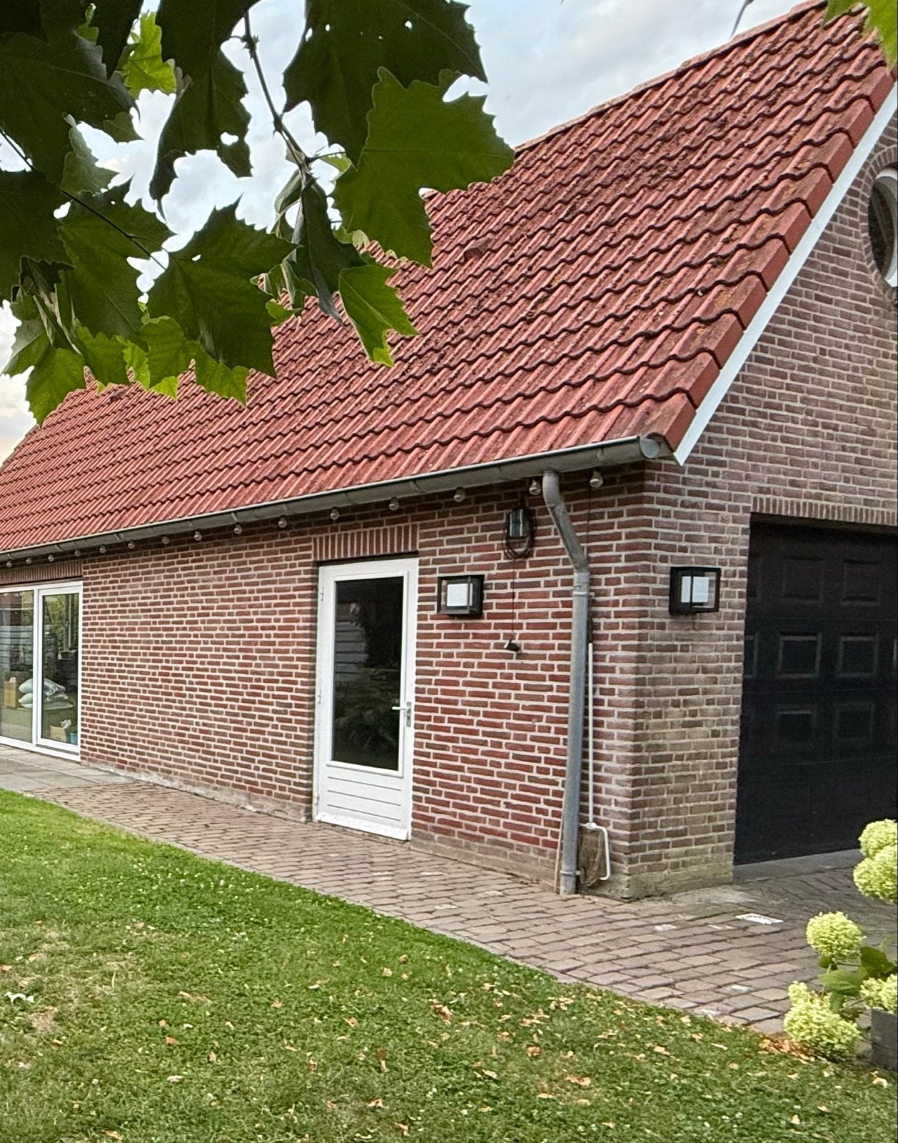 Restpartij gebakken klinkers (authentiek rood/paars), Tuin en Terras, Gebruikt, Keramiek, Klinkers, 5 tot 10 m²