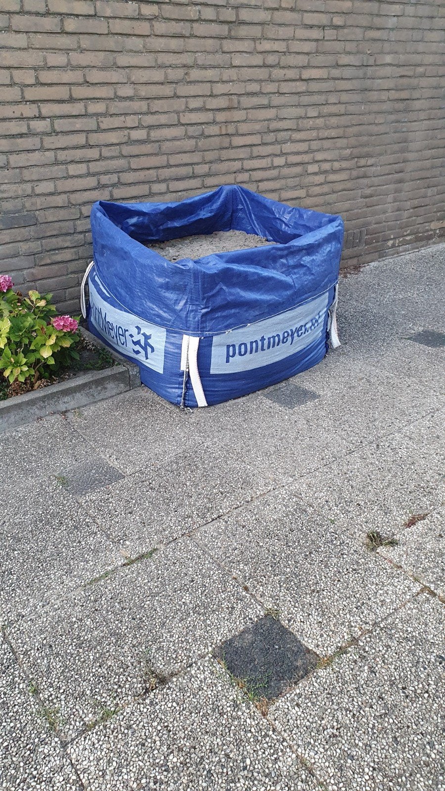 Gratis ophoogzand/gele grond (ca. 0,5m3) excl. Big bag., Ophalen, Ophoogzand