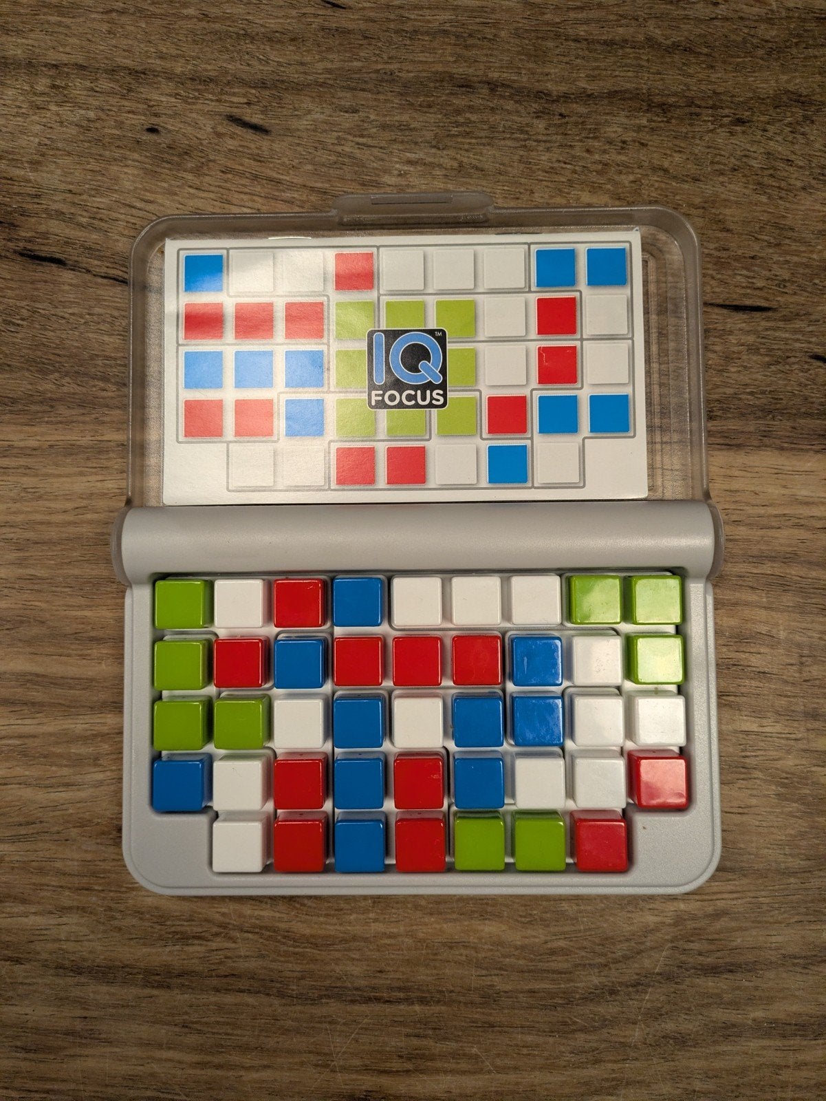 SmartGames IQ Focus Puzzel - In goede staat, Hobby en Vrije tijd, Ophalen of Verzenden, Zo goed als nieuw, Overige typen