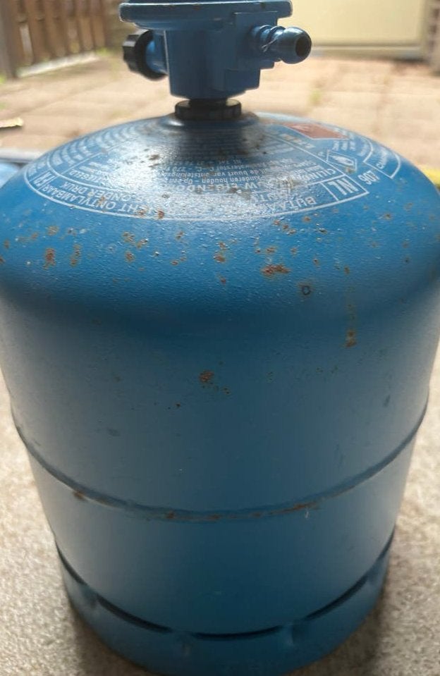 Gasflessen leeg vakatie kamperen BBQ 10 €, Ophalen, Gebruikt, 1 bandje