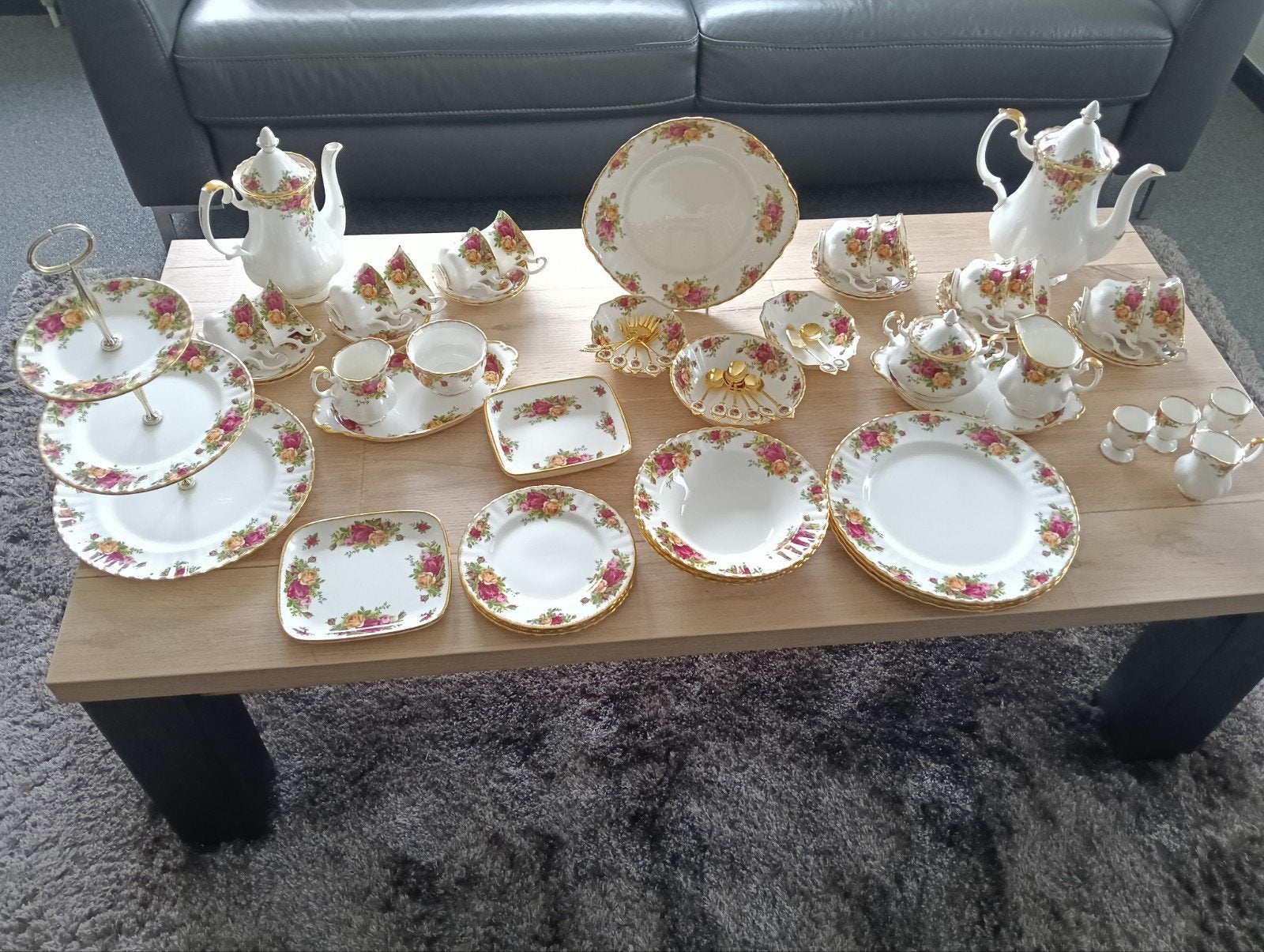 Royal Albert Old Country Roses Servies en Decoratie, Antiek en Kunst, Ophalen