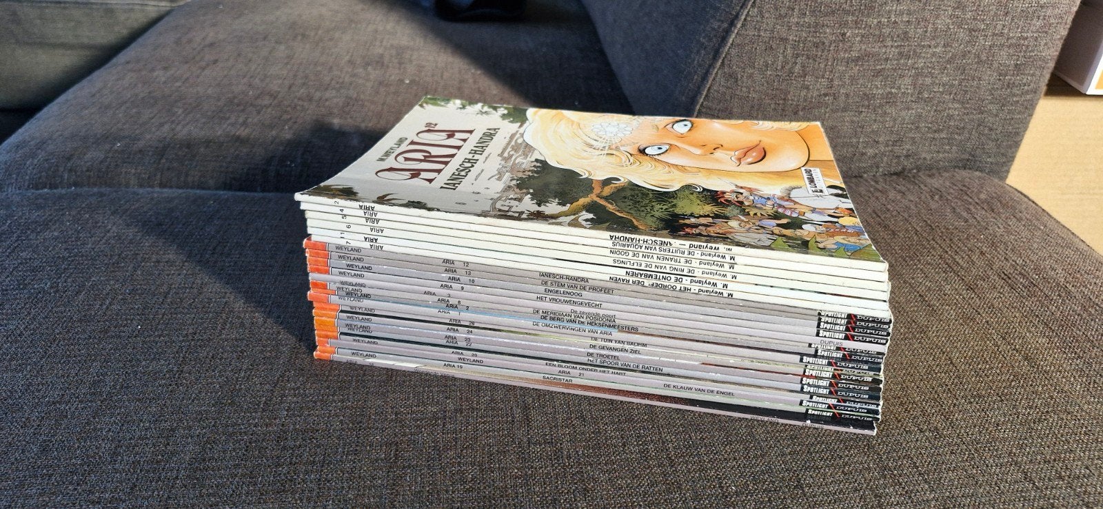 22 aria boeken ook speciale uitgaves, Boeken, Meerdere stripboeken, Ophalen of Verzenden, Zo goed als nieuw