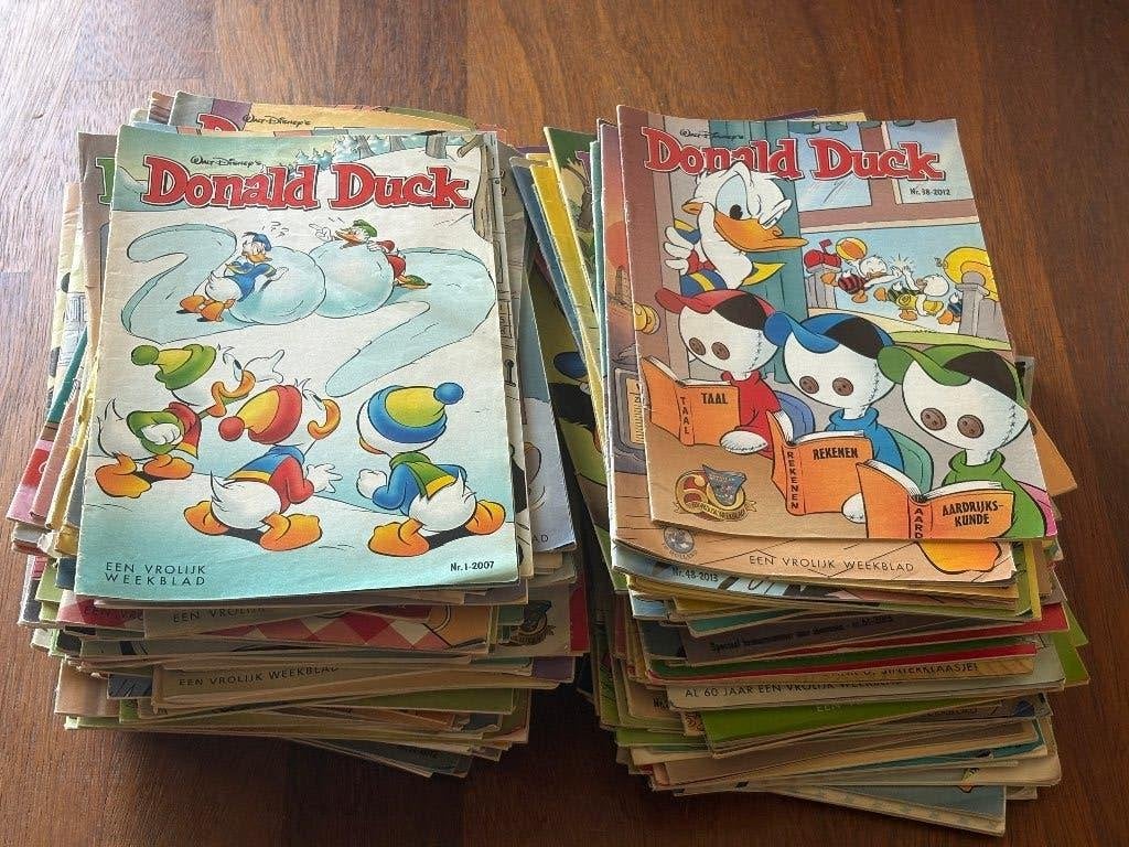 212 Donald Duck, 18 Donald Duck extra, 8 stripalbums en meer, Meerdere stripboeken, Ophalen of Verzenden, Gelezen, Donald Duck
