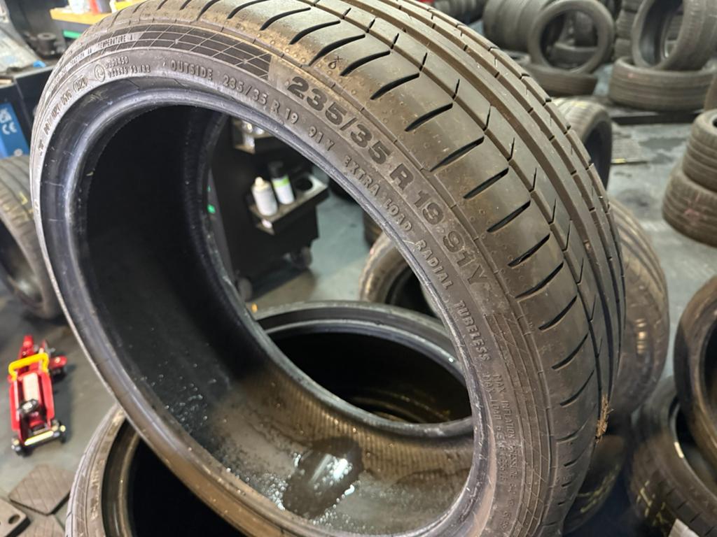 4x 235 35 19 91 Continental Sportcontact 5p AO 6MM+ DOT2020, Auto-onderdelen, 19 inch, Gebruikt, Ophalen of Verzenden, 235 mm