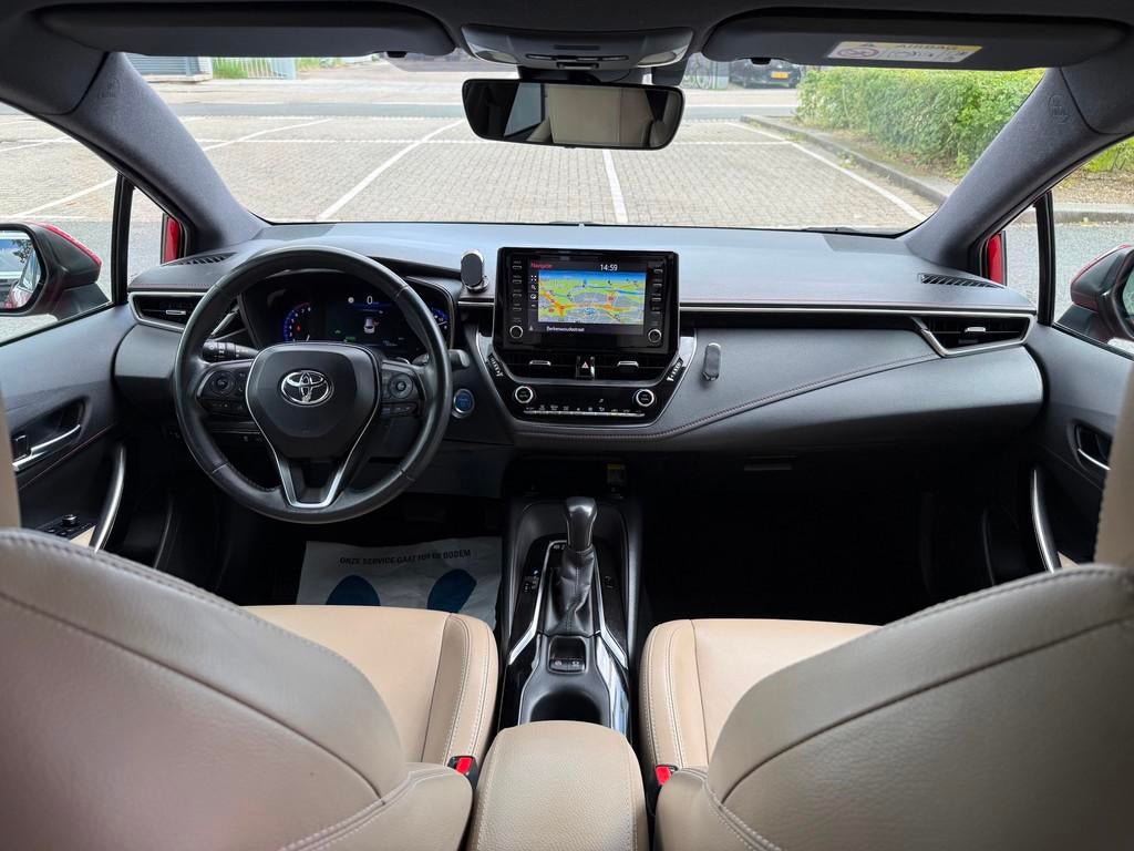 Toyota Corolla Touring Sports 2.0 Hybrid CAM/LMV18/NAVI/LEER, Auto's, 450 kg, Gebruikt, 4 cilinders, Corolla