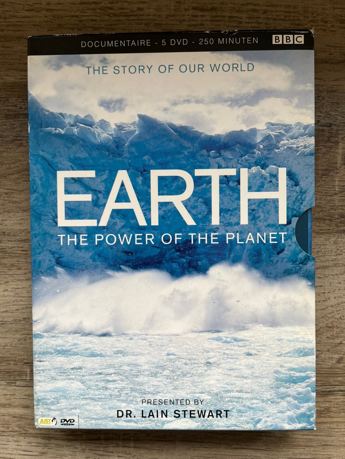 EARTH - The power of the planet, Alle leeftijden, Ophalen of Verzenden, Zo goed als nieuw, Natuur