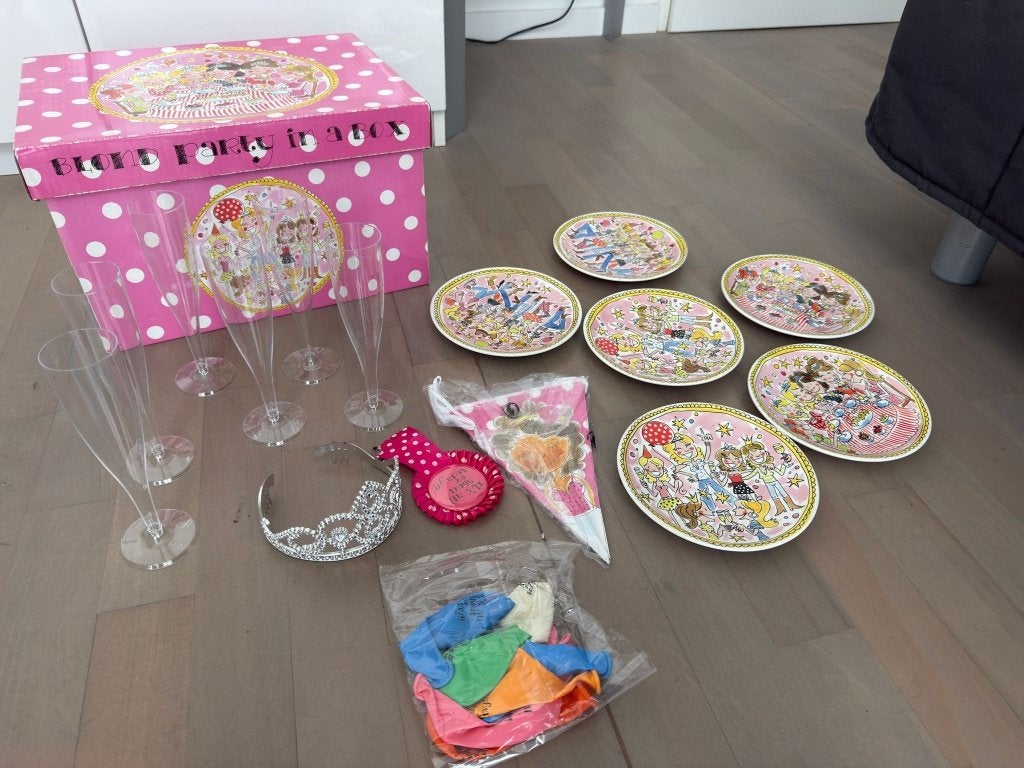 Blond Amsterdam feestdoos/verjaardagsdoos, Ophalen of Verzenden, Zo goed als nieuw, Overige stijlen, Aardewerk