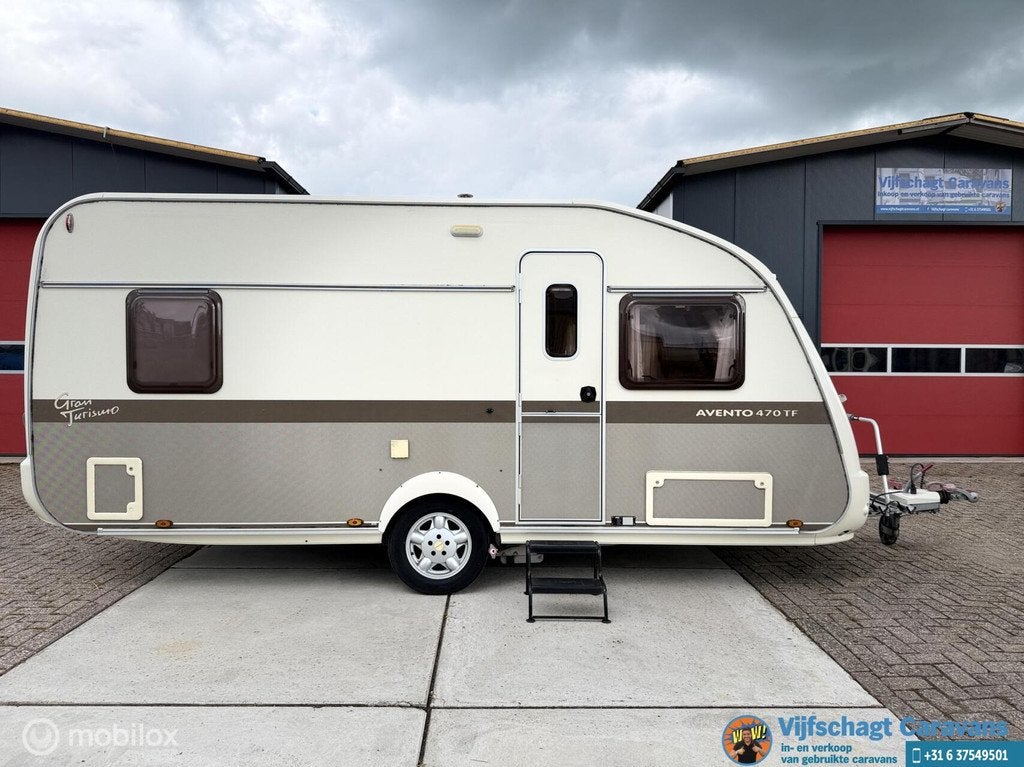 Avento Gran Turismo 470 TF incl luifel en mover, Schokbreker, Avento, Bedrijf, 6 tot 7 meter