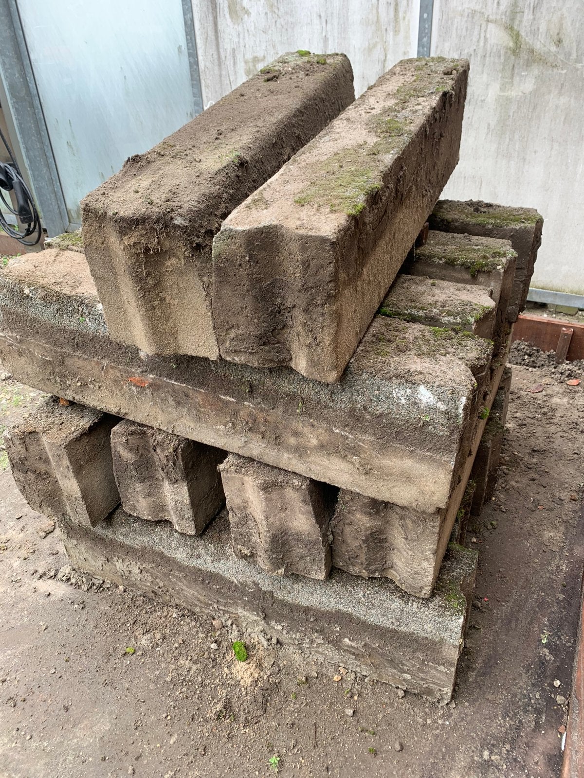 Stoepbanden 100x20x25, 14x gratis, Tuin en Terras, Ophalen, Gebruikt, Biels, Beton
