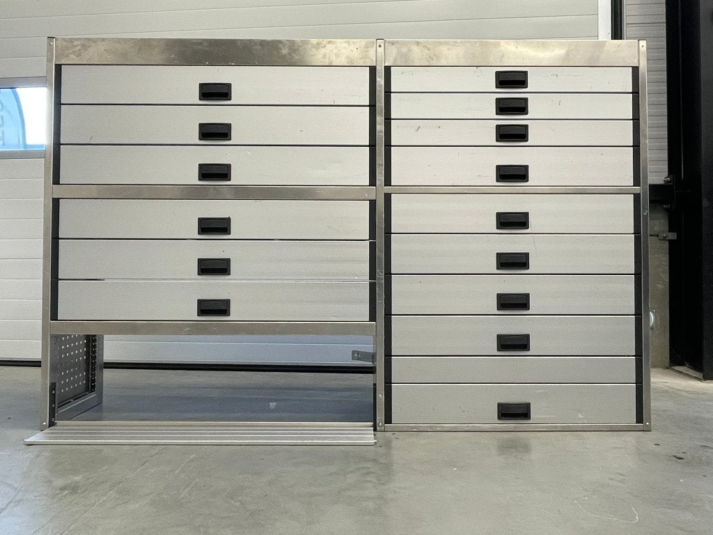 VERKOCHT, Ophalen, Bulters Bedrijfswageninrichtingen, Info@bulters.nl, De Houtakker, 12-D