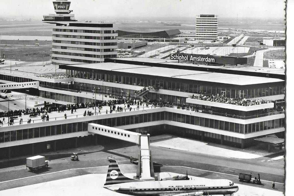schiphol  1968  fotograaf f.j.rotgans  klm vliegtuig, Verzamelen, Verzenden, Gebruikt, Kaart, Foto of Prent