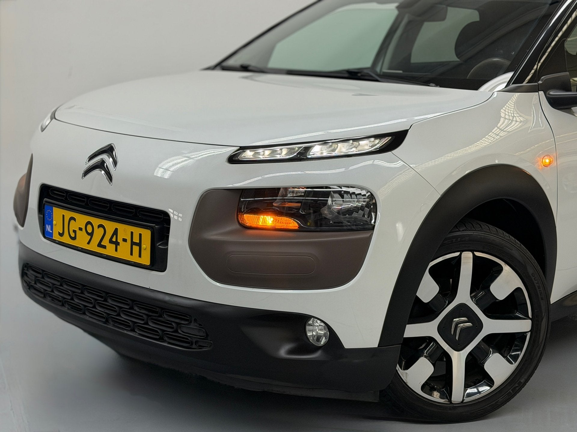 Foto 22 van Citroen C4 Cactus 1.2 PureTech Shine D.riem vervangen Camera