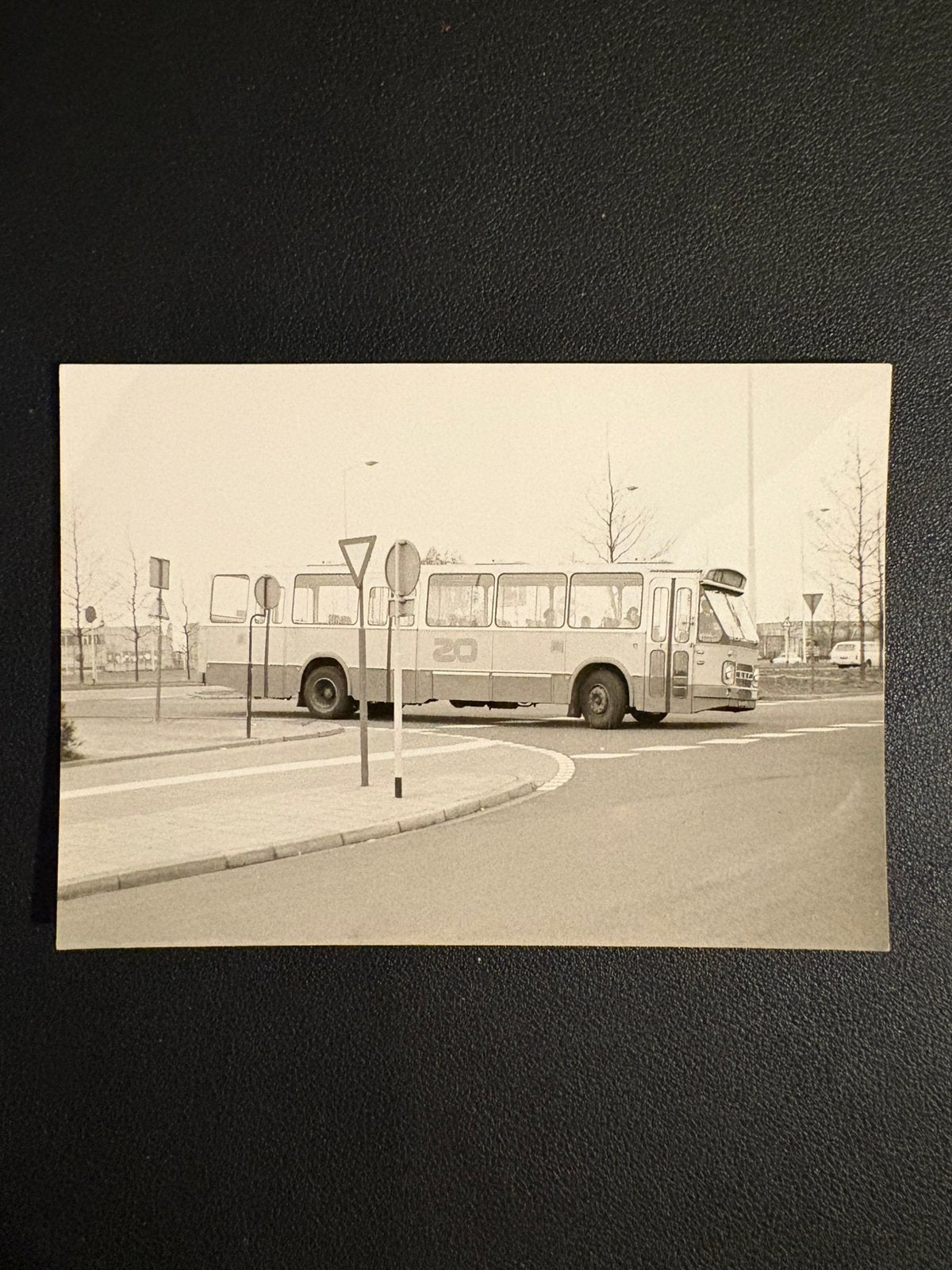 Foto Zuidooster 6837 te Eindhoven, Ophalen of Verzenden, Gebruikt, Bus of Metro
