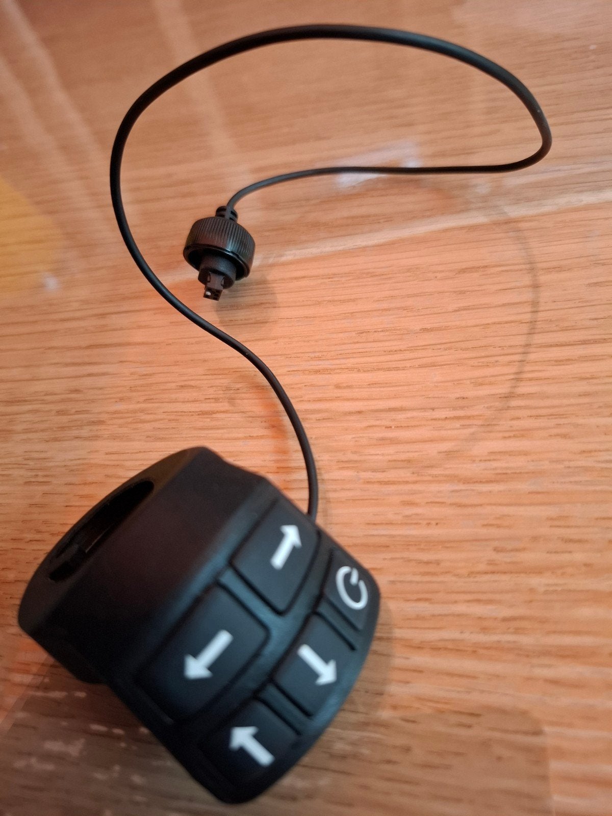Nieuwe bediening met kabel voor Sparta ion, Batavus, Koga, Fietsen en Brommers, Fietsaccessoires | Fietscomputers, Ophalen of Verzenden