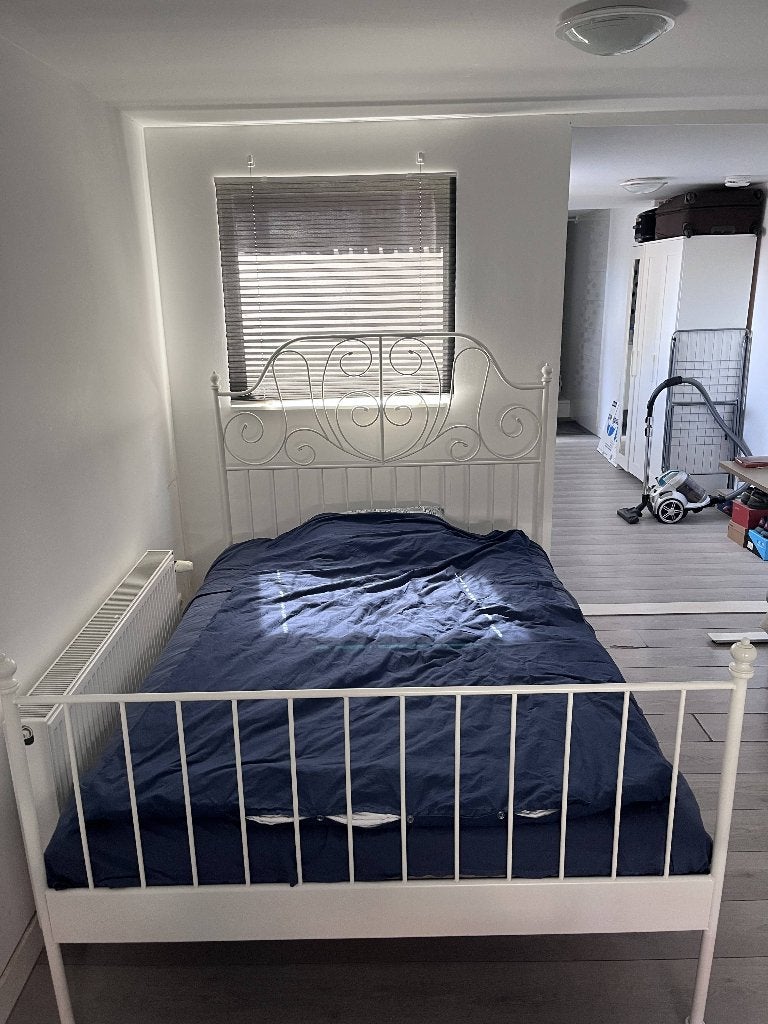 IKEA LEIRVIK bed 140x200 wit + 2x LURÖY lattenbodem, Ophalen, Wit, Tweepersoons, 140 cm
