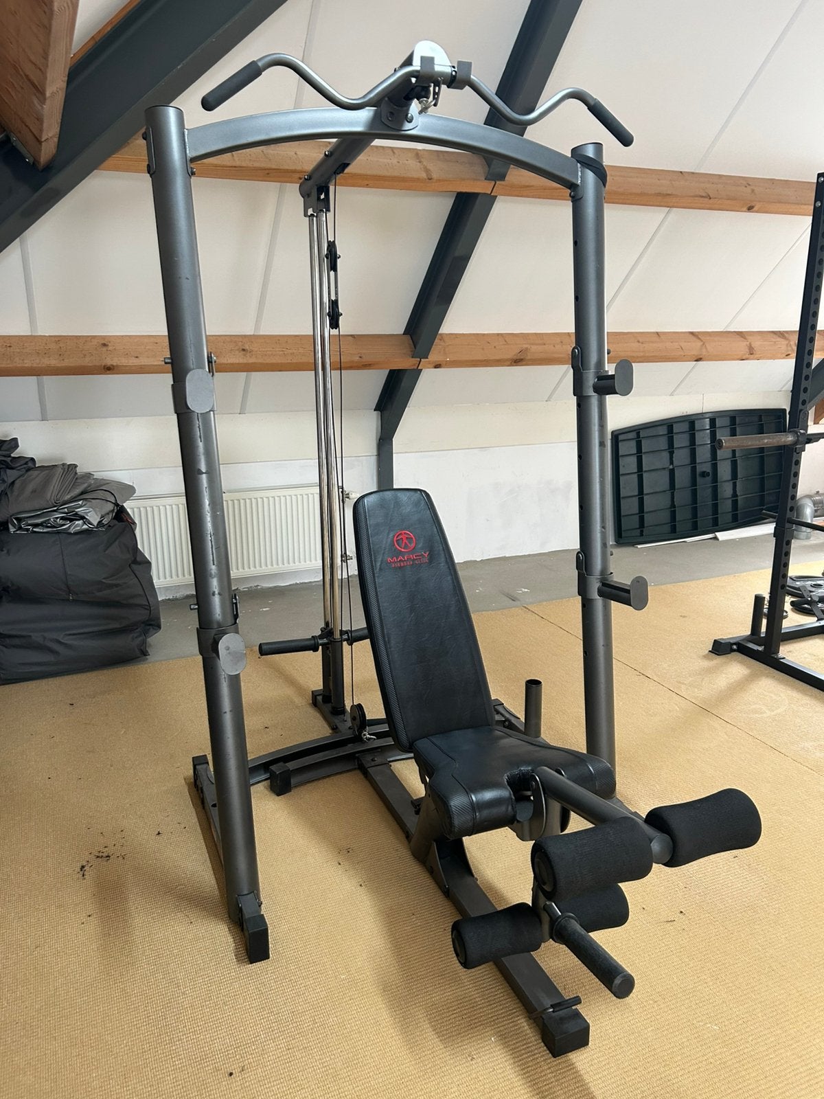 Multigym met olympische halterstang en gewichten, Ophalen, Zo goed als nieuw, Metaal, Krachtstation