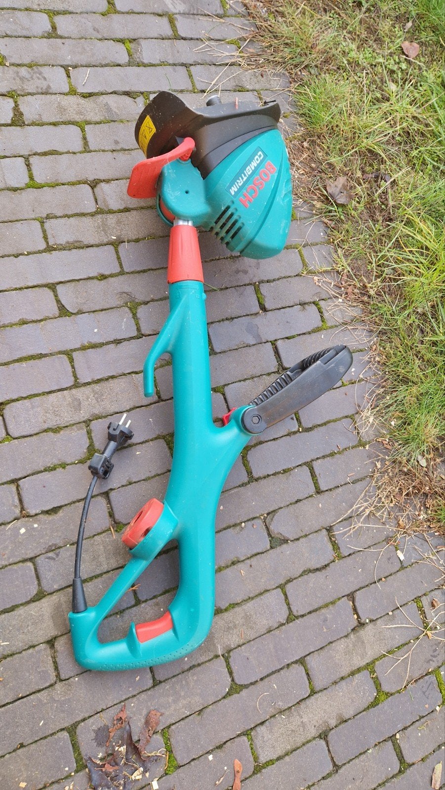 Bosch elektrische grastrimmer, Ophalen, Gebruikt, 30 tot 50 cm, Bosch