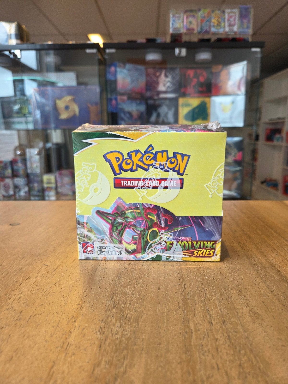 Pokemon Evolving Skies booster box, Ophalen of Verzenden, Nieuw, Boosterbox