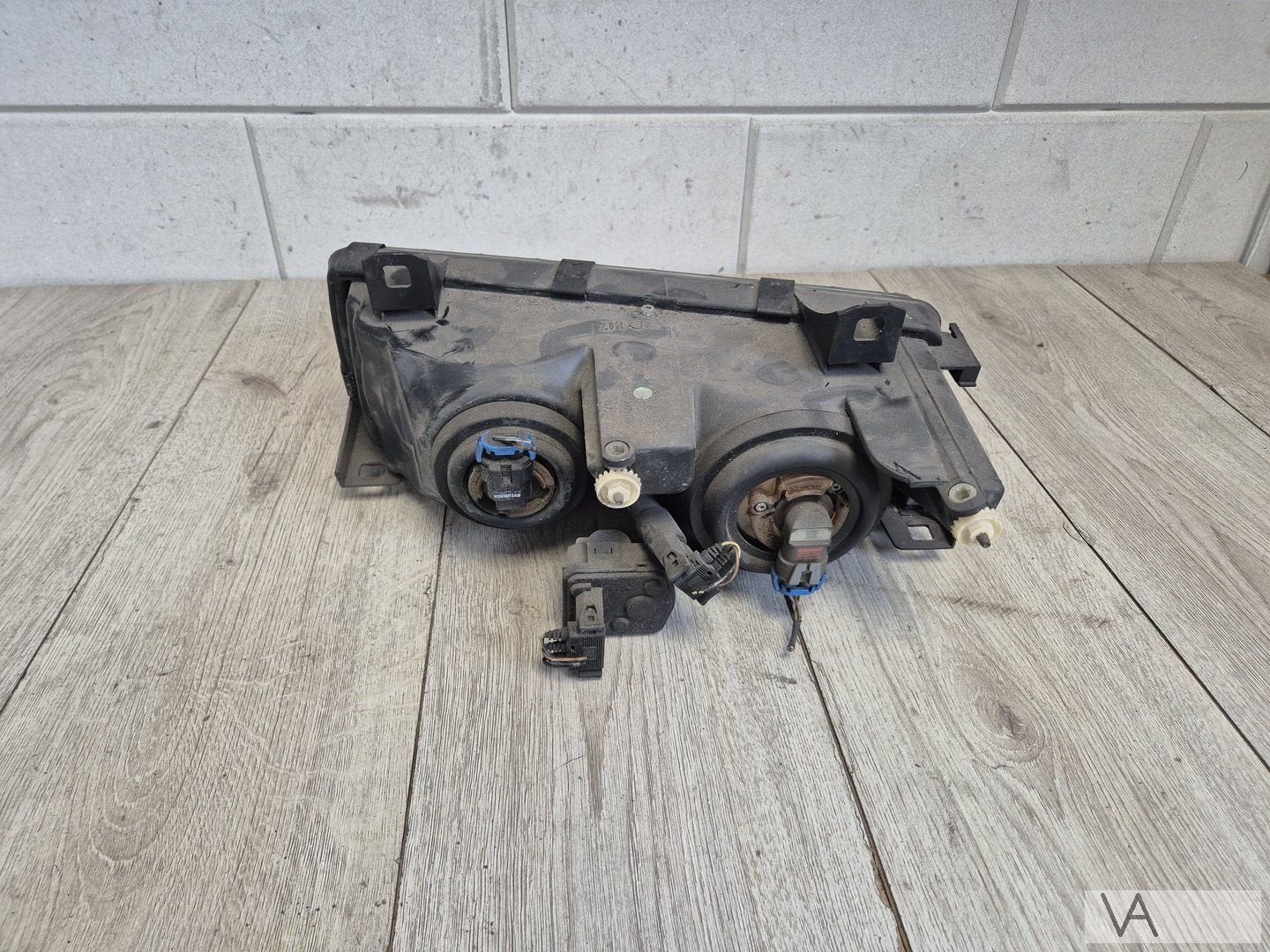 Koplamp rechts BMW 3 serie E36 1990 - 1998 COMPACT Hella €70, Gebruikt, -, -, Ophalen of Verzenden