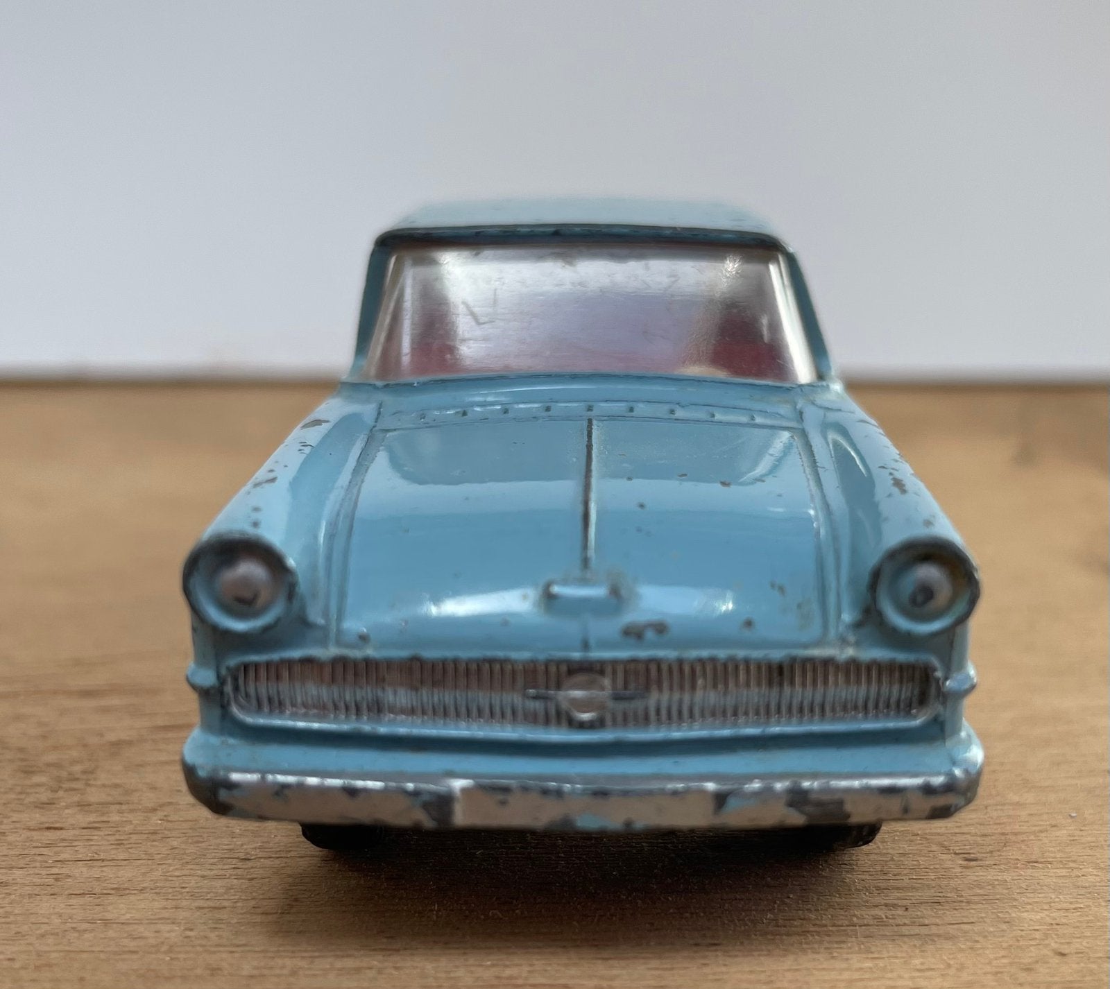 Dinky Toy Opel Kapitein, Ophalen of Verzenden