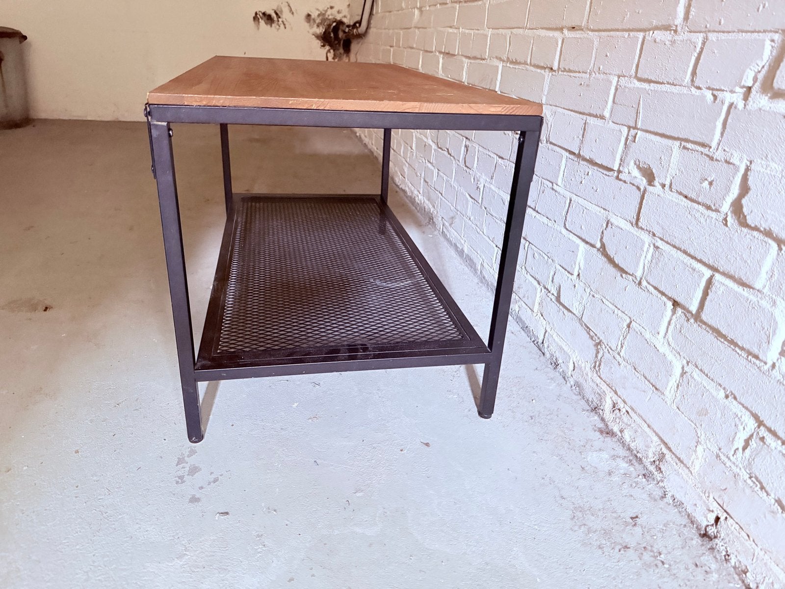 Ikea tafel met metalen frame en houten blad, Ophalen, Gebruikt, 100 tot 150 cm, Tot twee personen