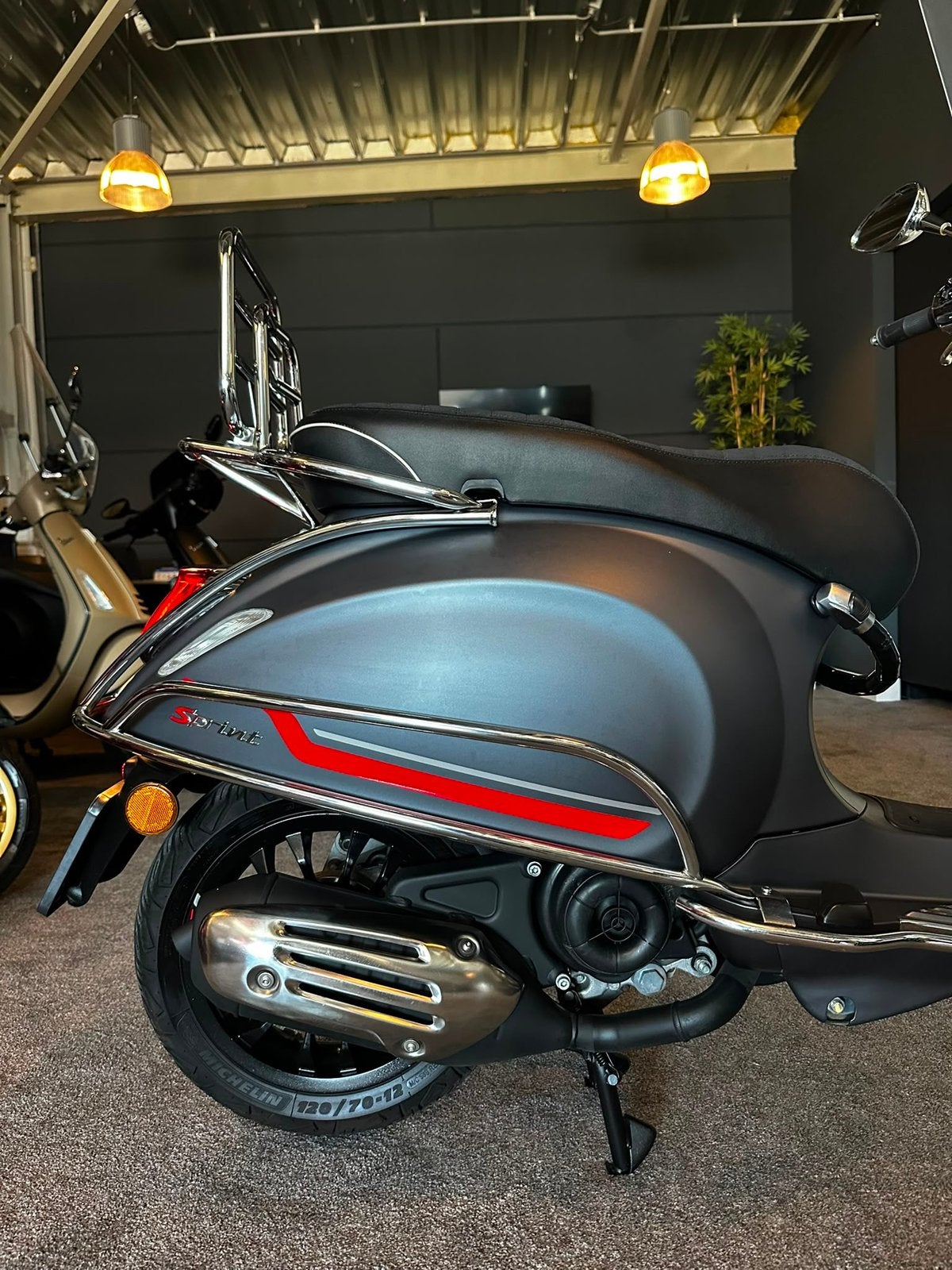 Vespa sprint 50S | 2024 | 1e eigenaar | Brom | Garantie, Ophalen, Overige modellen, Maximaal 45 km/u, Zo goed als nieuw