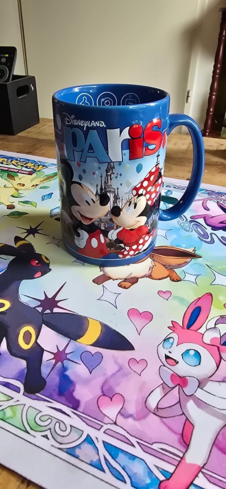 Disney Paris Mok - Mickey, Minnie, Goofy, Donald, Ophalen of Verzenden, Zo goed als nieuw, Steen/keramiek, Overige merken