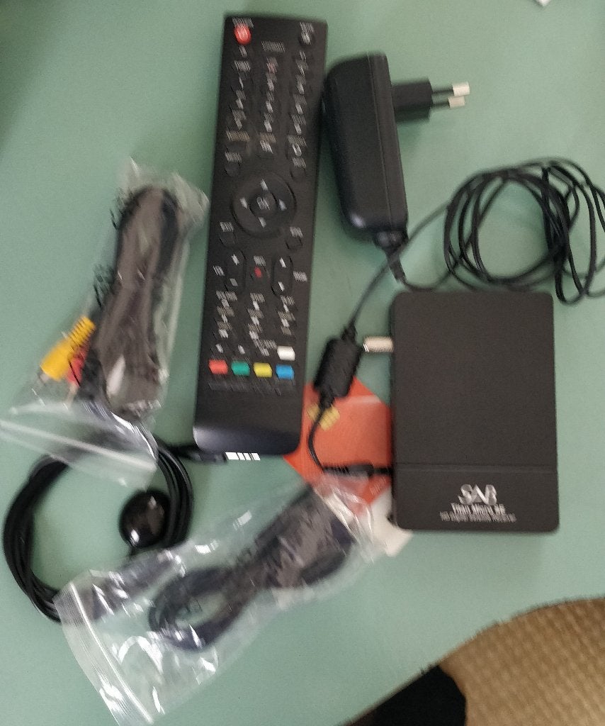 sateliet ontvangst set, Ophalen, Zo goed als nieuw, (Schotel)antenne, Overige merken