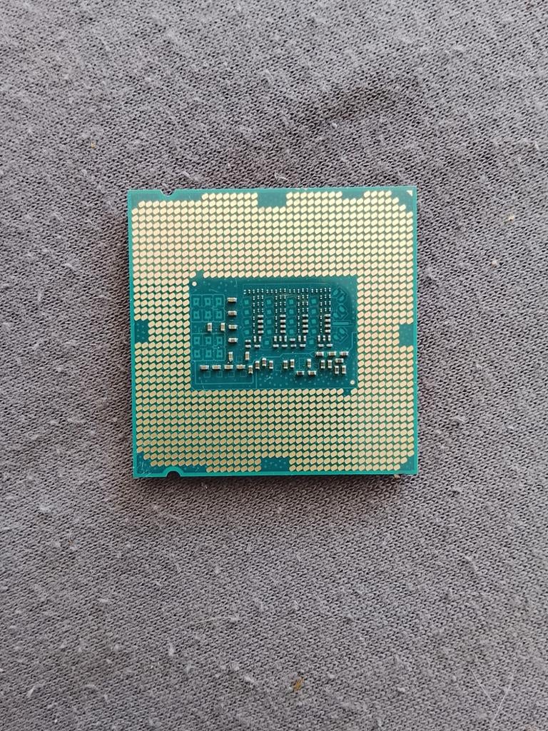 Processor i3, Computers en Software, Processors, Ophalen of Verzenden, Zo goed als nieuw, 3 tot 4 Ghz
